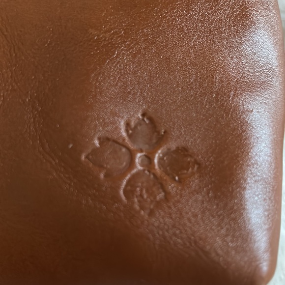 NWT, Patricia Nash tooled leather wristlet - Picture 8 of 15